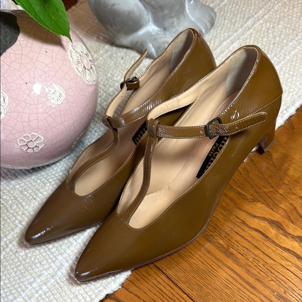 Ombeline Paris Low Pump T-Strap